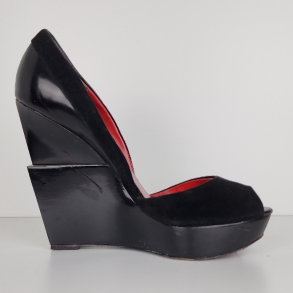 Charles Jourdan Cadence Wedge Platform Peep Toe Black Suede Size 10 - Picture 4 of 13